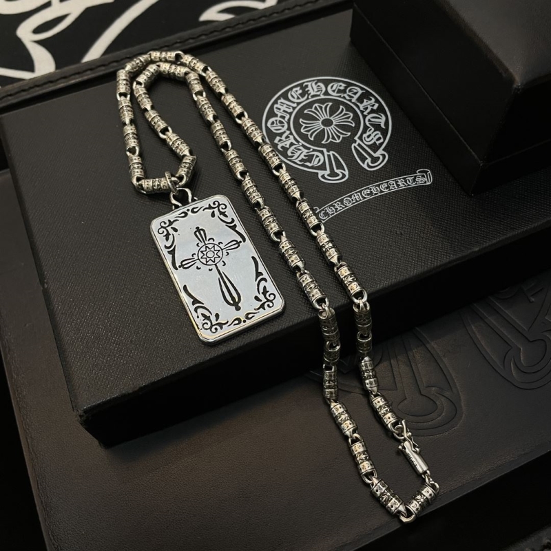 Ch*0me He**ts necklaces